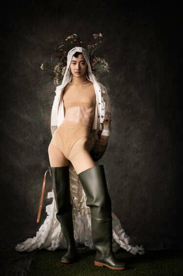 Fashion photographer Ava Pivot's fashion shoot for Luxiders magazine, a sustainable fashion magazine. Shot on Z 9, Ava Pivot speaks to Nikon magazine about her three bodies.